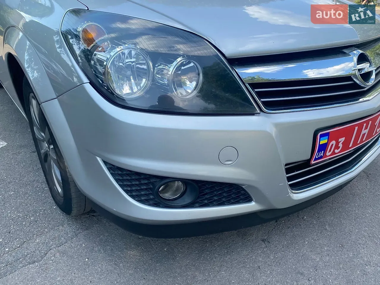 Opel Astra 2010 photo 3