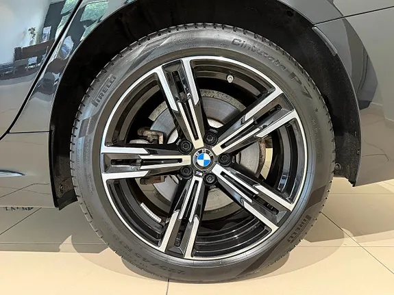 BMW 330E 2025 photo 3