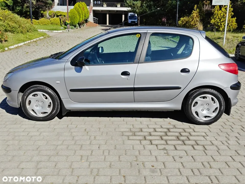Peugeot 206 2001 photo 3