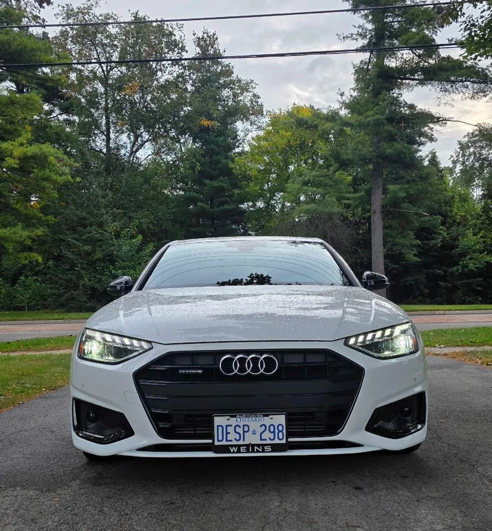 Audi A4 2025 photo 2