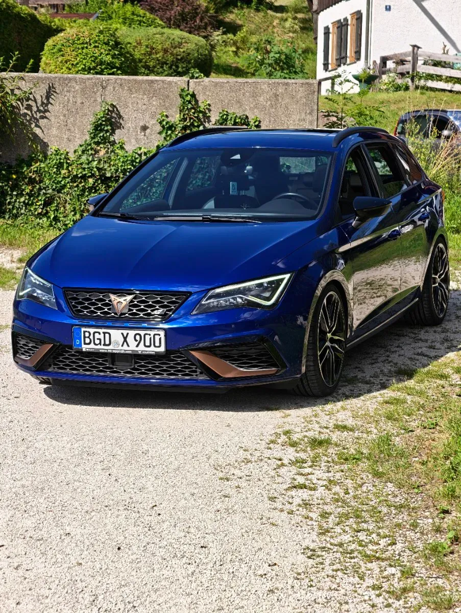 Seat Leon 2019 photo 2