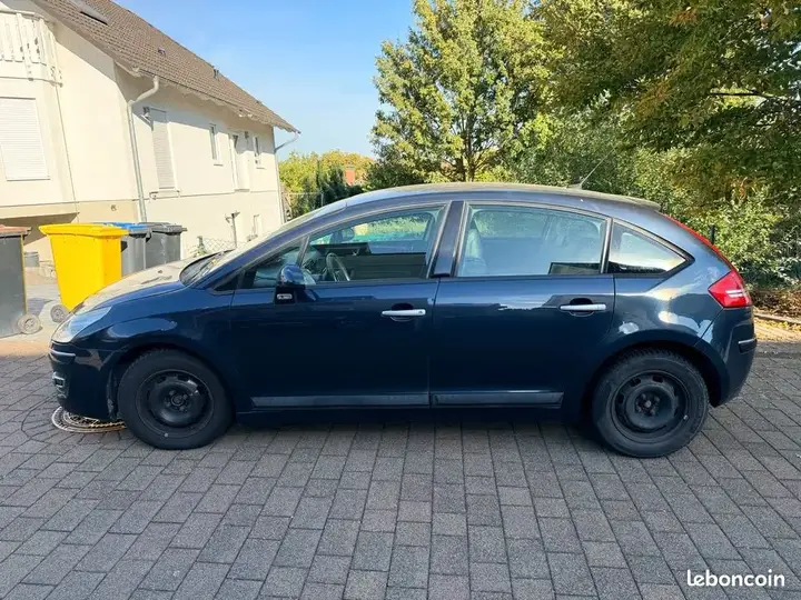 Citroen C4 2008 photo 2