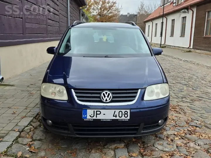 Volkswagen Touran 2005 photo 5