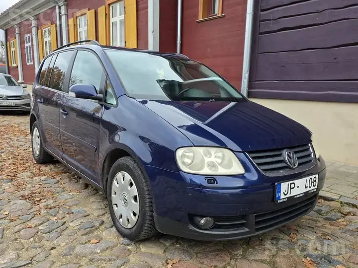 Volkswagen Touran 2005 photo 4