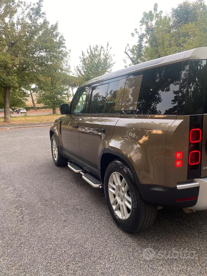 Land Rover Defender 2021 photo 3