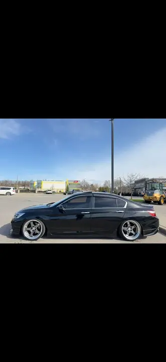 Honda Accord 2017 photo 2