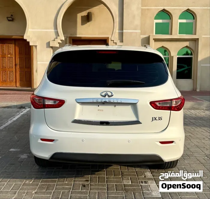Infiniti Jx35 2013 photo 4