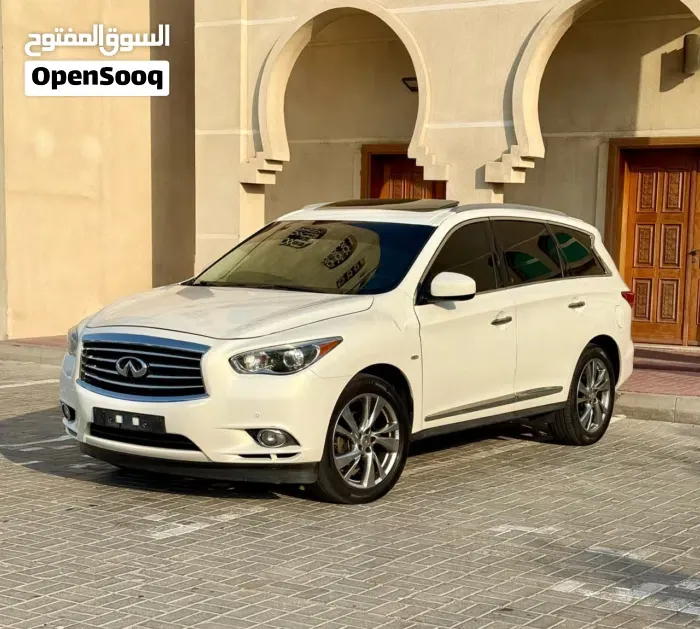 Infiniti Jx35 2013 photo 2