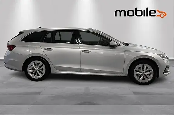 Skoda Octavia 2024 photo 2
