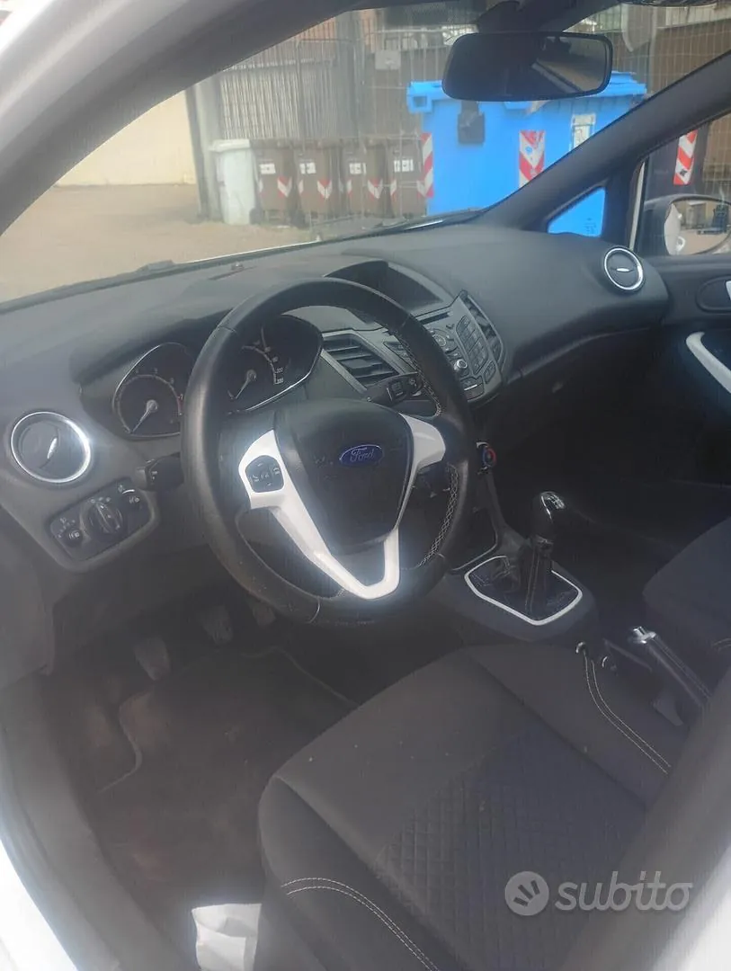 Ford Fiesta 2016 photo 4