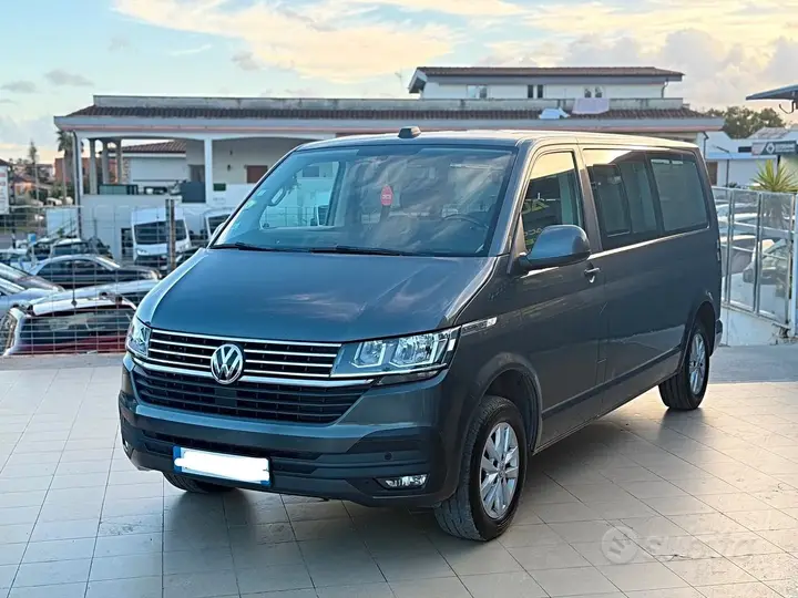 Volkswagen Caravelle 2022 photo 2