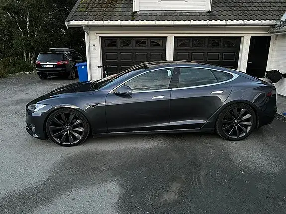 Tesla Model S 2018 photo 4
