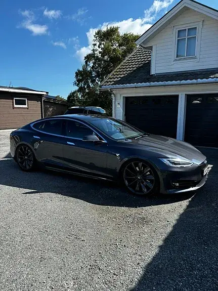 Tesla Model S 2018 photo 3