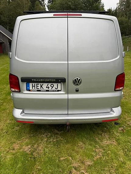 Volkswagen Transporter 2021 photo 2