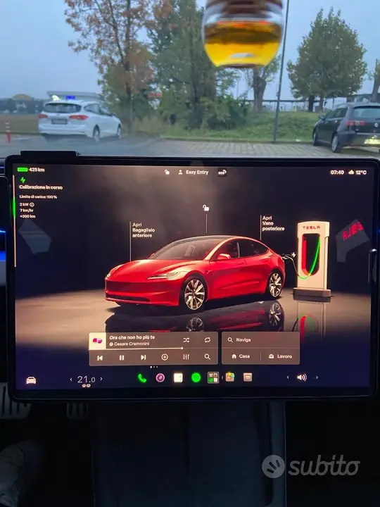 Tesla Model 3 2025 photo 4