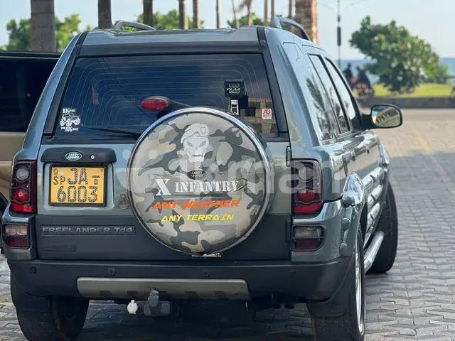 Land Rover Freelander 2004 photo 2