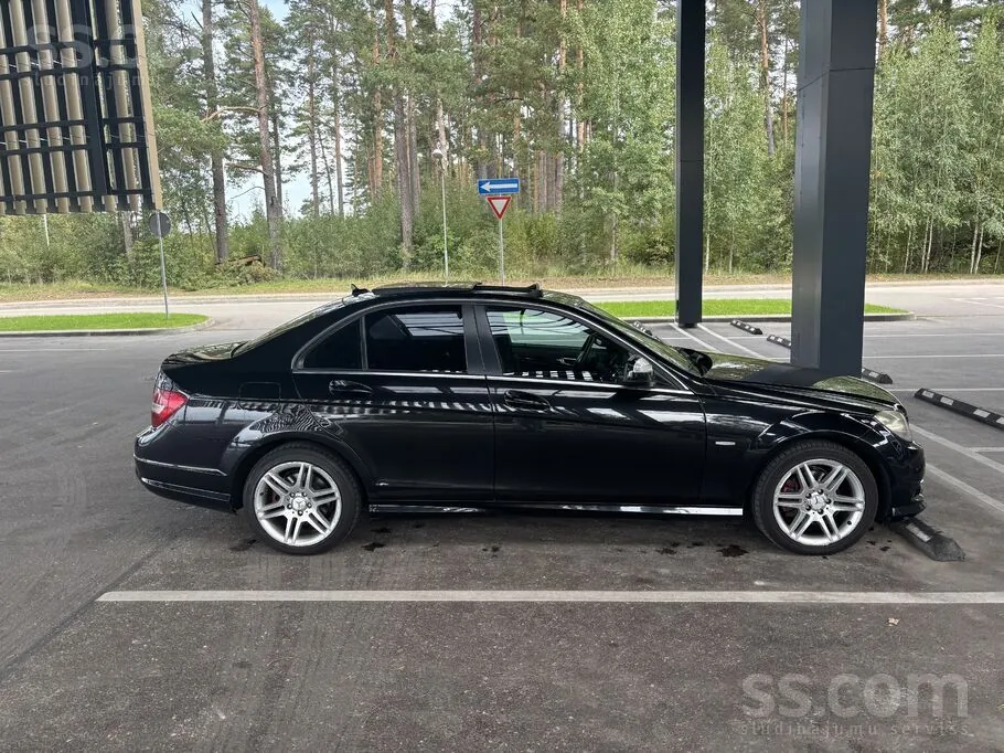 Mercedes-Benz C220 2008 photo 3