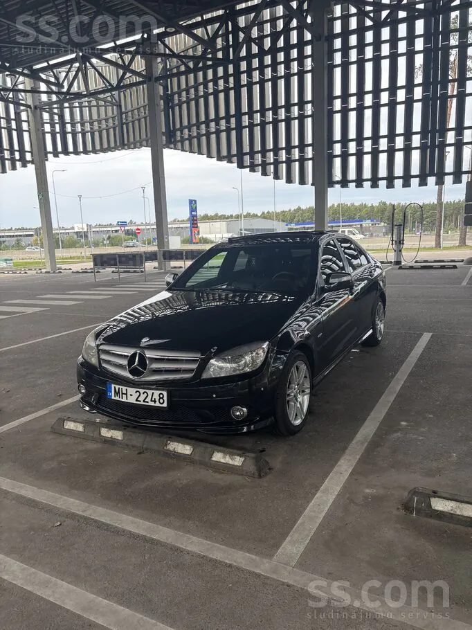 Mercedes-Benz C220