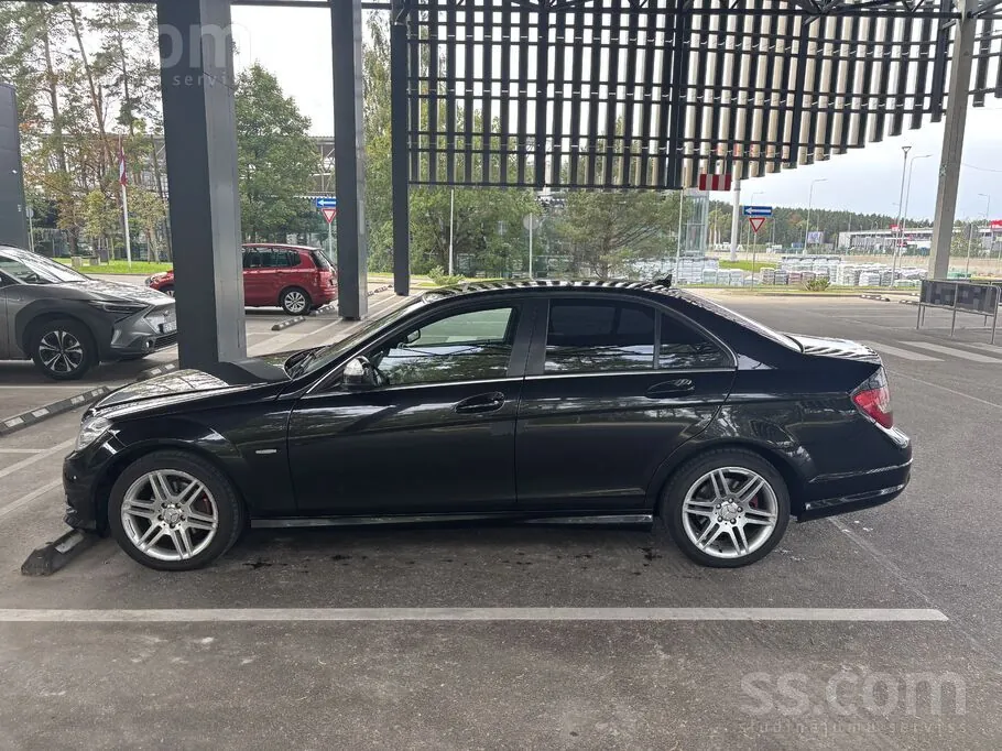 Mercedes-Benz C220 2008 photo 5