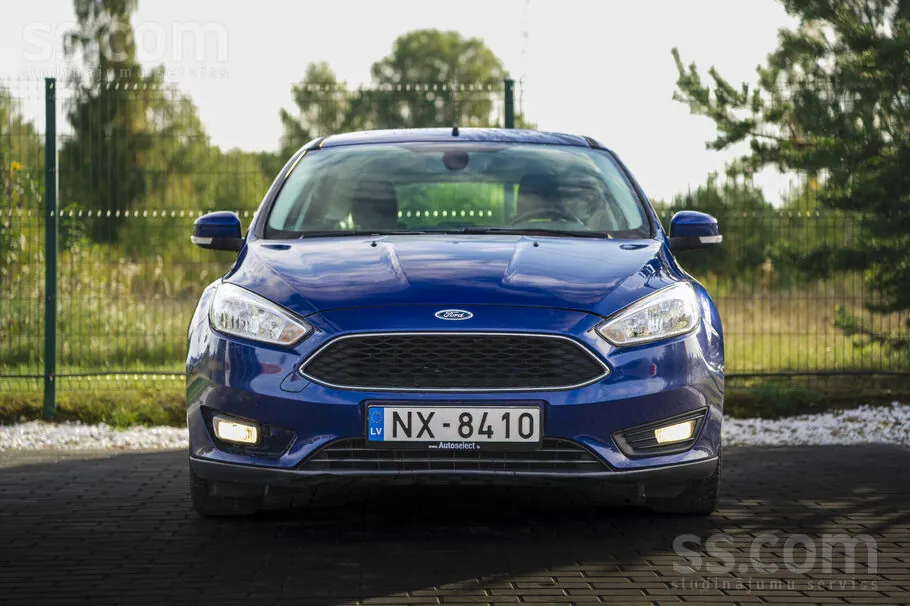 Ford Focus 2015 photo 2