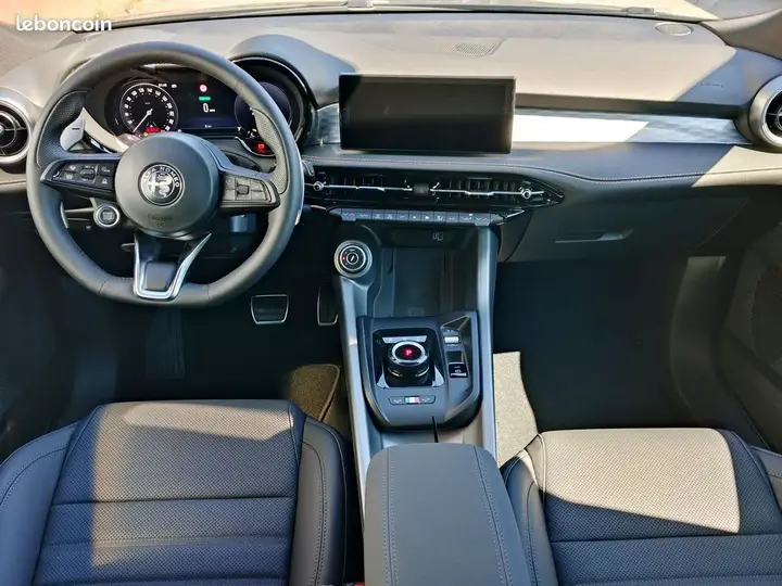 Alfa Romeo Tonale 2026 photo 4