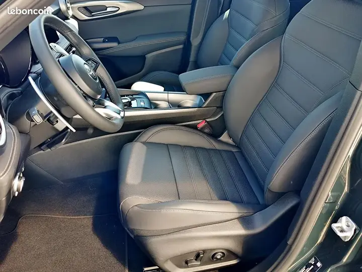 Alfa Romeo Tonale 2026 photo 2