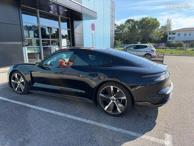 Porsche Taycan 2020 photo 2