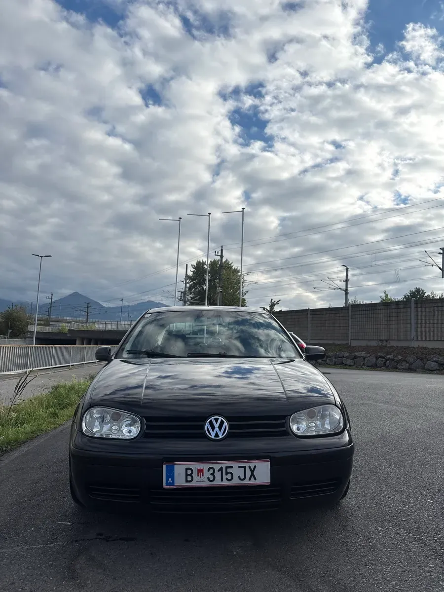 Volkswagen Golf 2002 photo 3