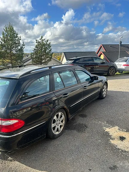 Mercedes-Benz E270 2003 photo 2