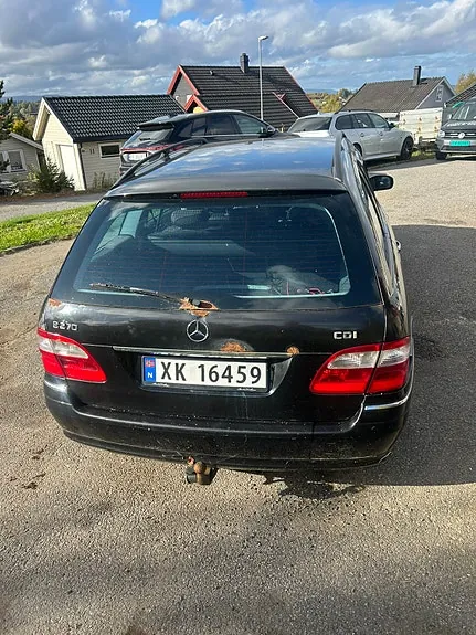 Mercedes-Benz E270 2003 photo 4