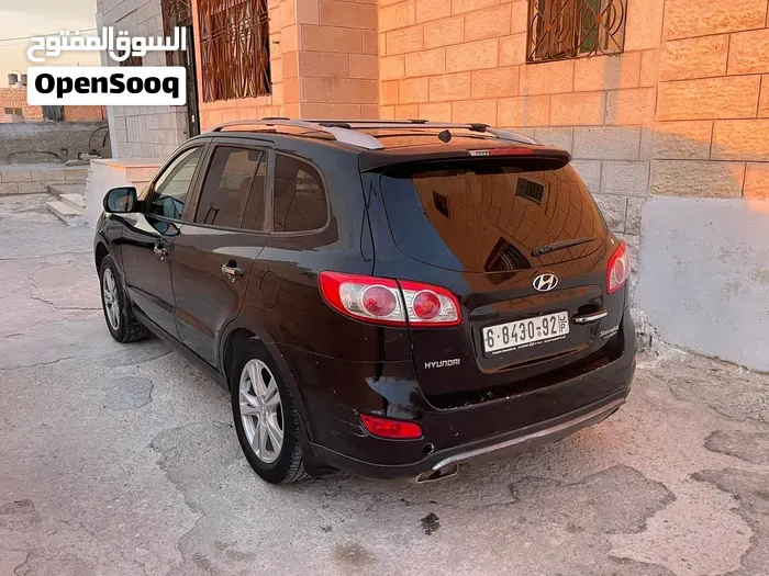 Hyundai Santa Fe 2011 photo 3