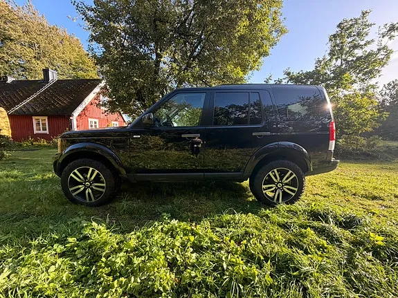 Land Rover Discovery 4 2011 photo 3