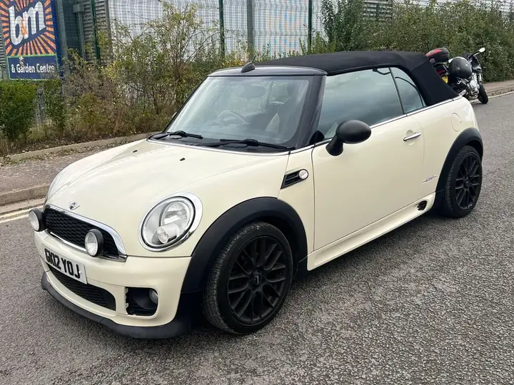 Mini Convertible 2012 photo 5