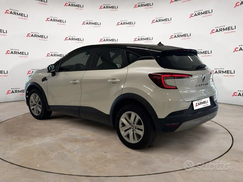 Renault Captur 2022 photo 3
