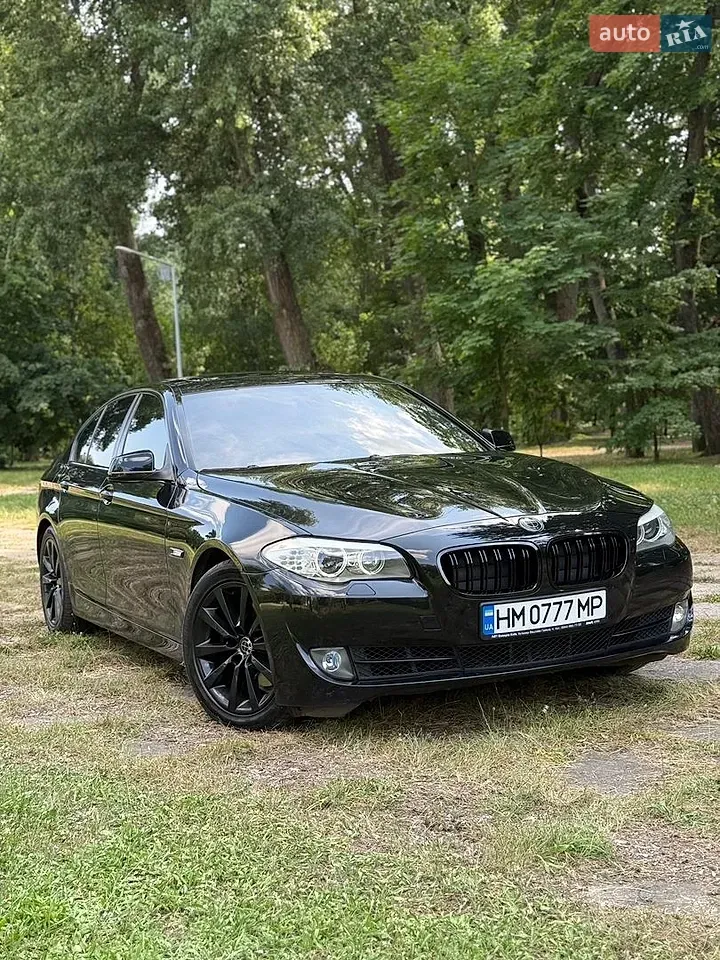 BMW 5 Series 2012 photo 3
