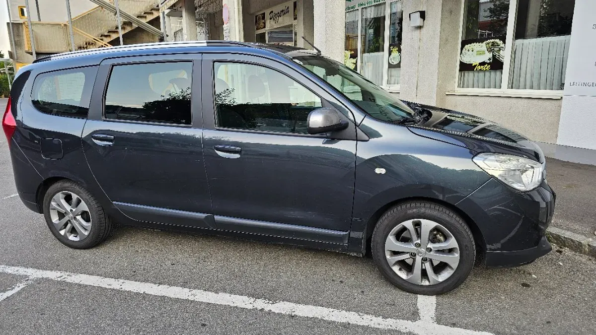 Dacia Lodgy 2015 photo 2