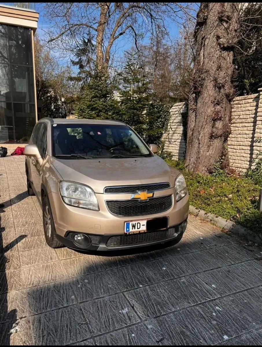 Chevrolet Orlando 2012 photo 2