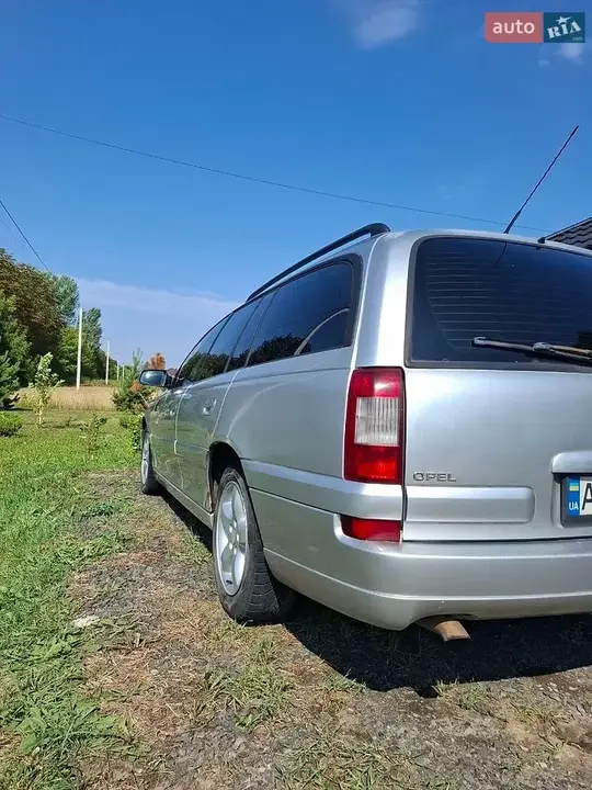 Opel Omega 2002 photo 3