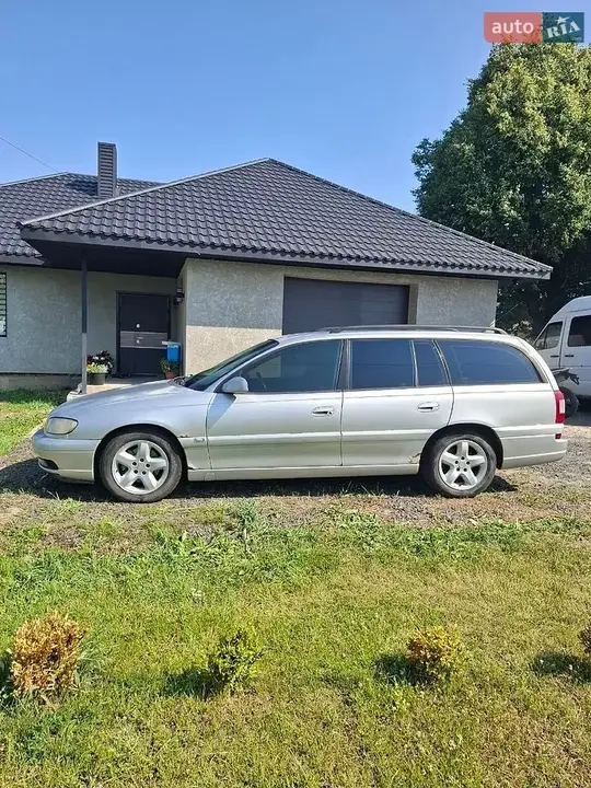 Opel Omega