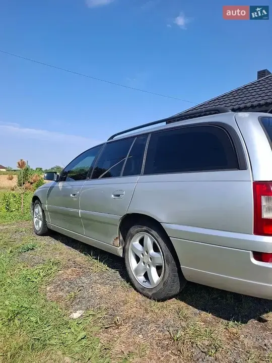 Opel Omega 2002 photo 5