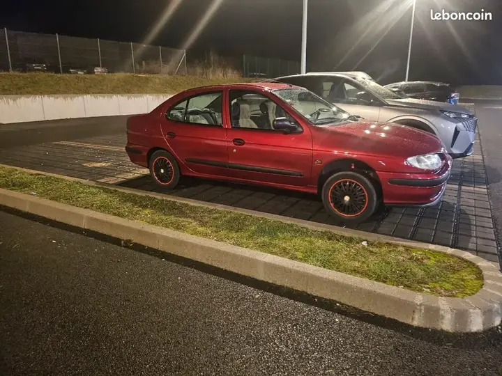Renault Megane 1997 photo 3