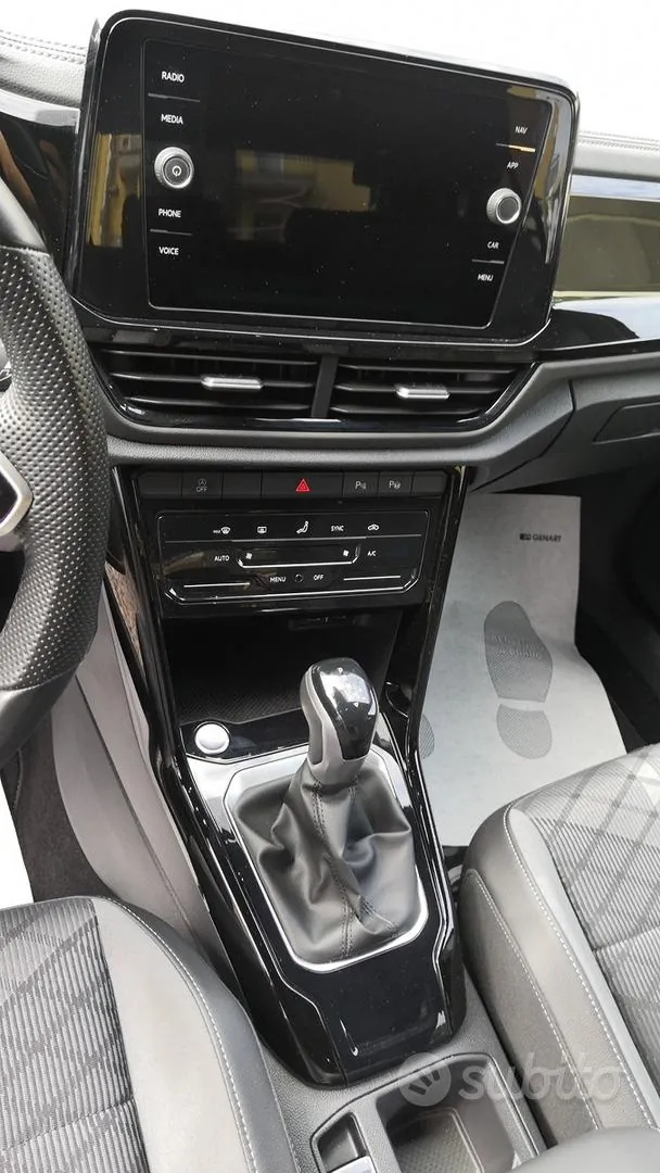 Volkswagen T-Roc 2022 photo 5