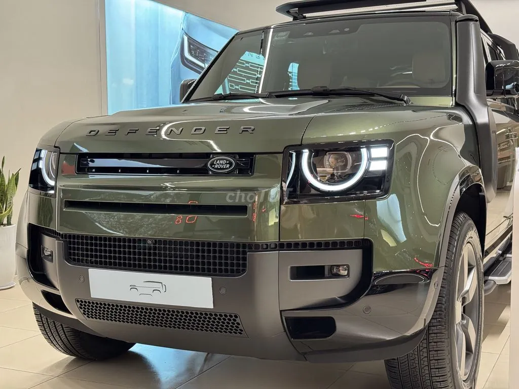 Land Rover Defender 2026 photo 4