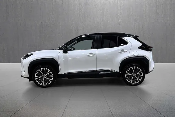 Toyota Yaris Cross 2023 photo 2