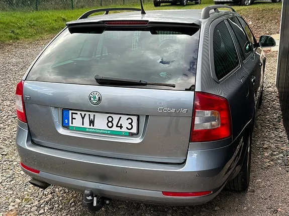Skoda Octavia 2012 photo 4