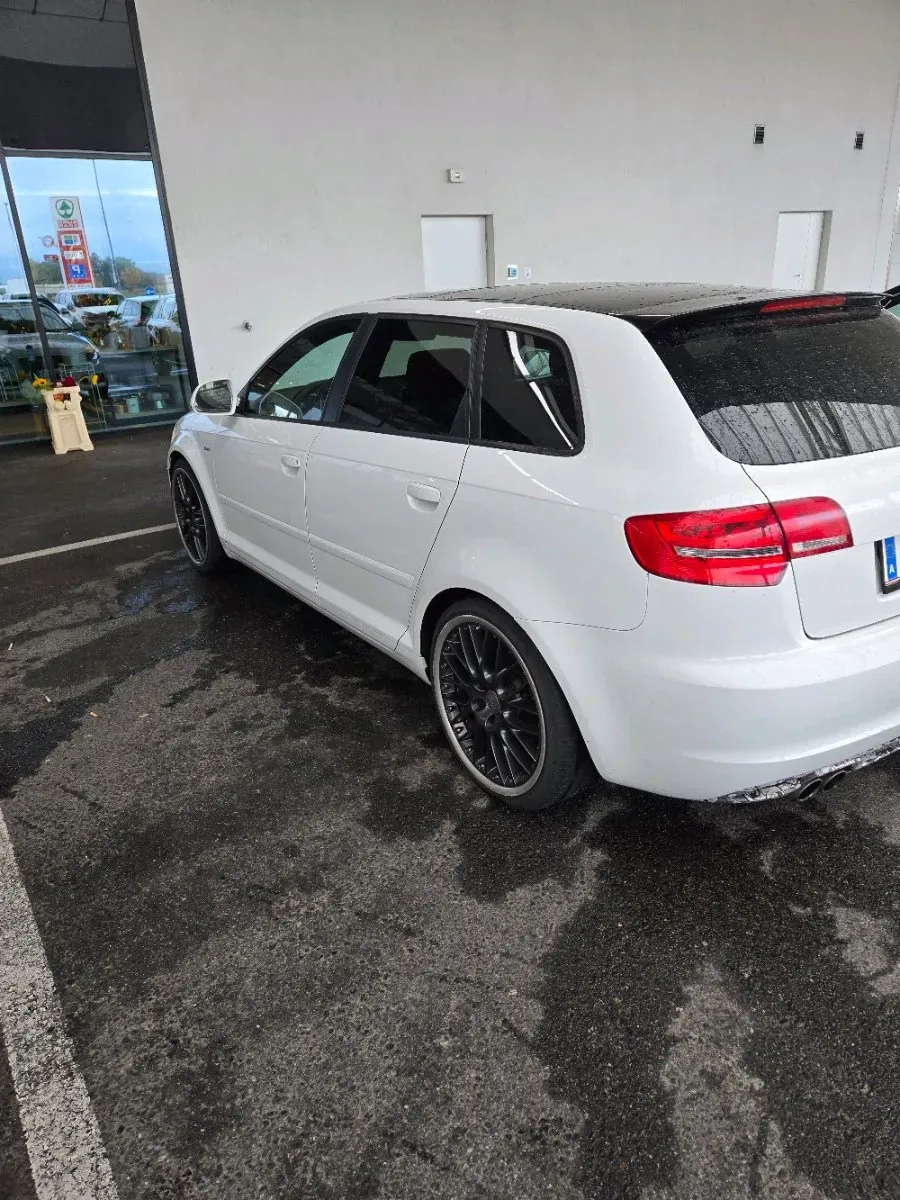 Audi A3 2009 photo 3