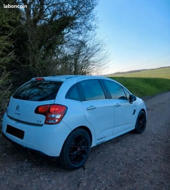 Citroen C3 2013 photo 2