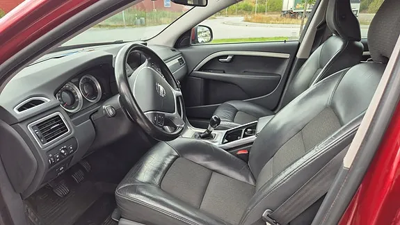 Volvo V70 2012 photo 5
