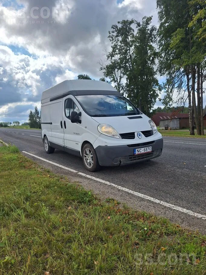Renault Trafic 2007 photo 2