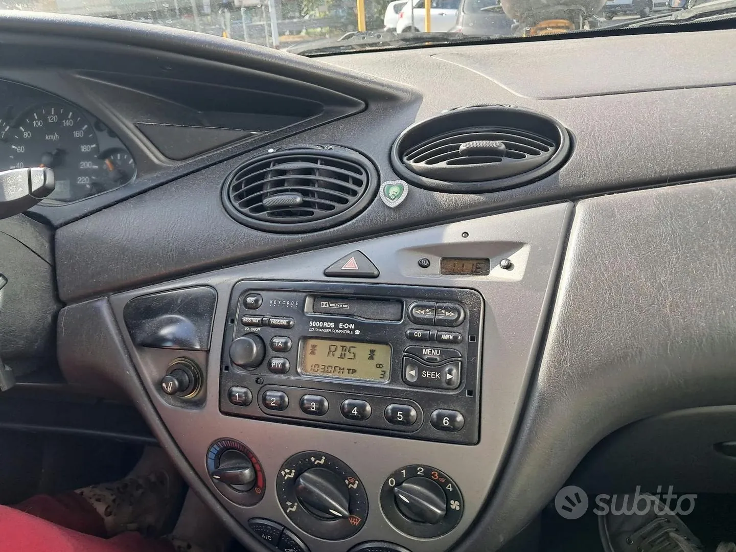 Ford Focus 2001 photo 5